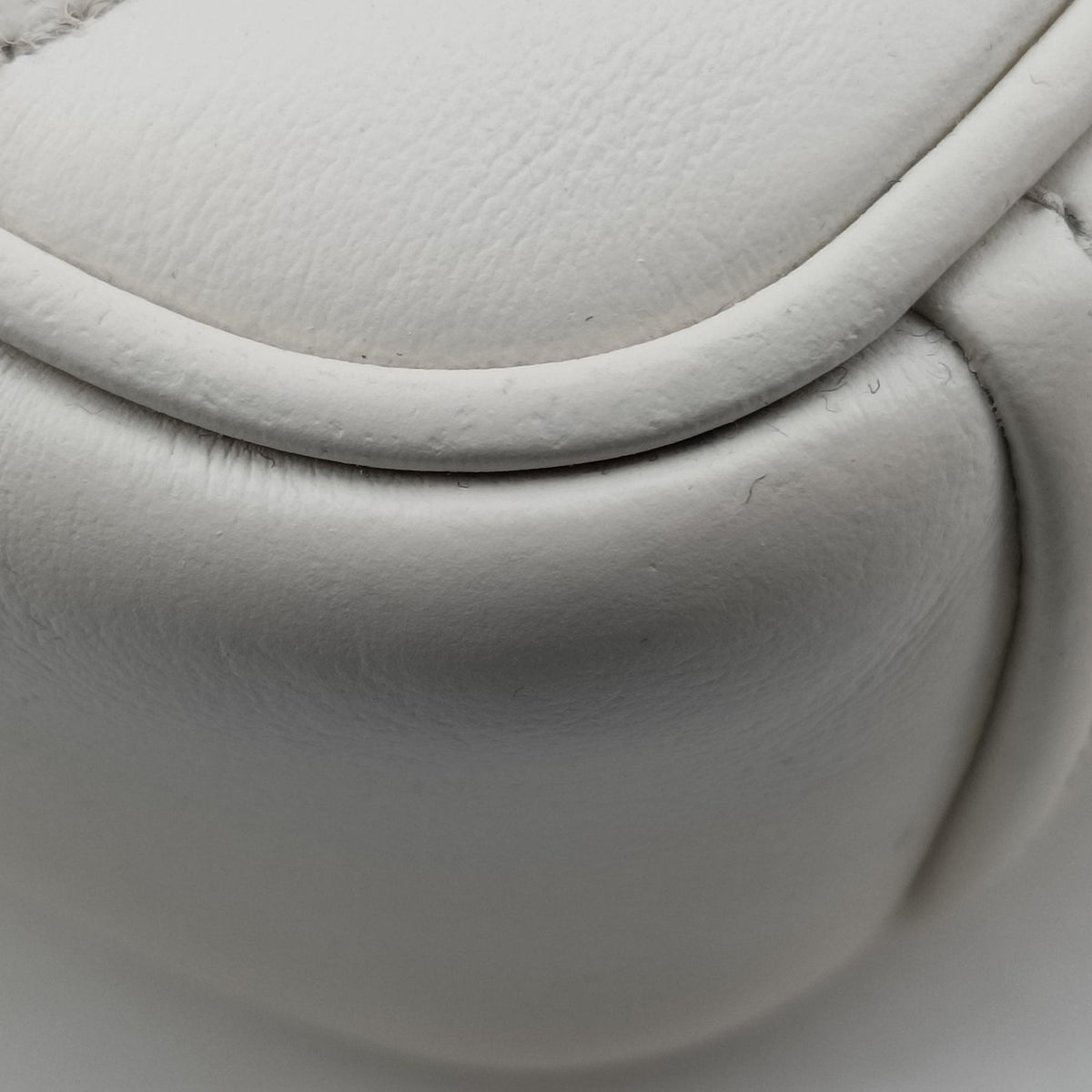 Secondhand Prada Diagramme White Leather 1BD108 shoulderbag | stylenewstar