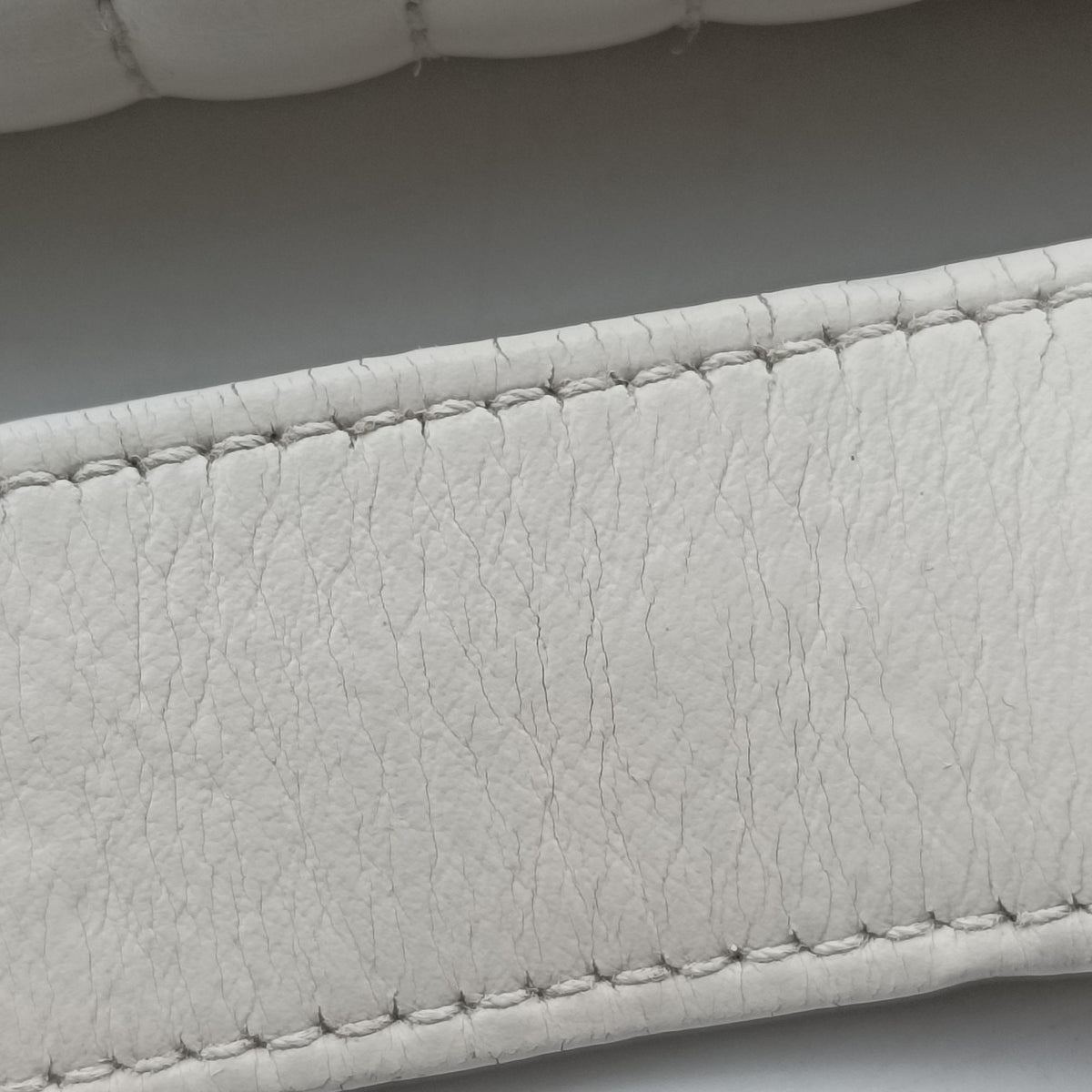 Secondhand Prada Diagramme White Leather 1BD108 shoulderbag | stylenewstar