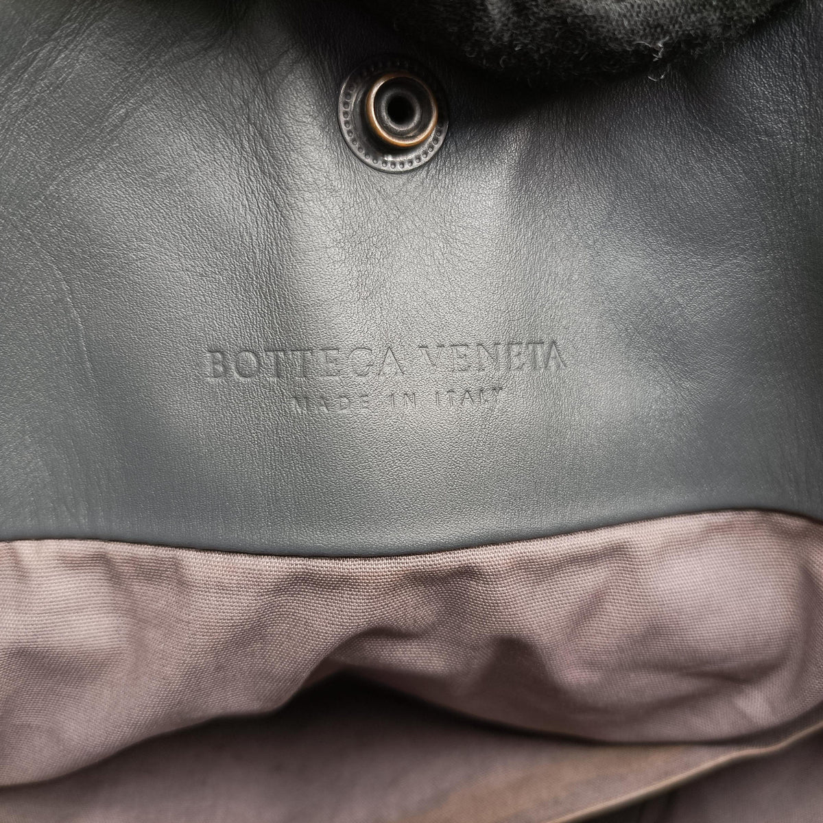 Secondhand Bottega Veneta Intrecciato Shopper Acatl Grey lambskin  handbag | stylenewstar