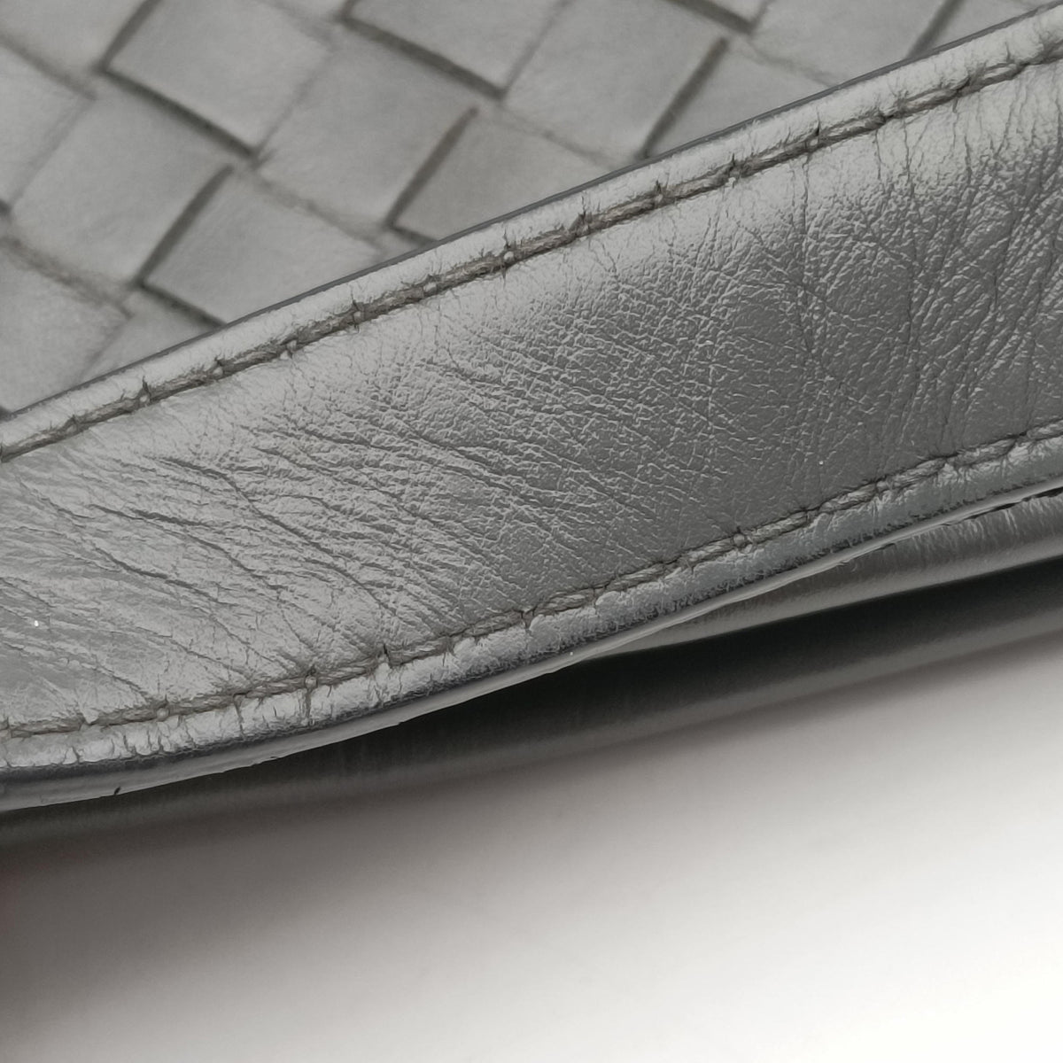 Secondhand Bottega Veneta Intrecciato Shopper Acatl Grey lambskin  handbag | stylenewstar