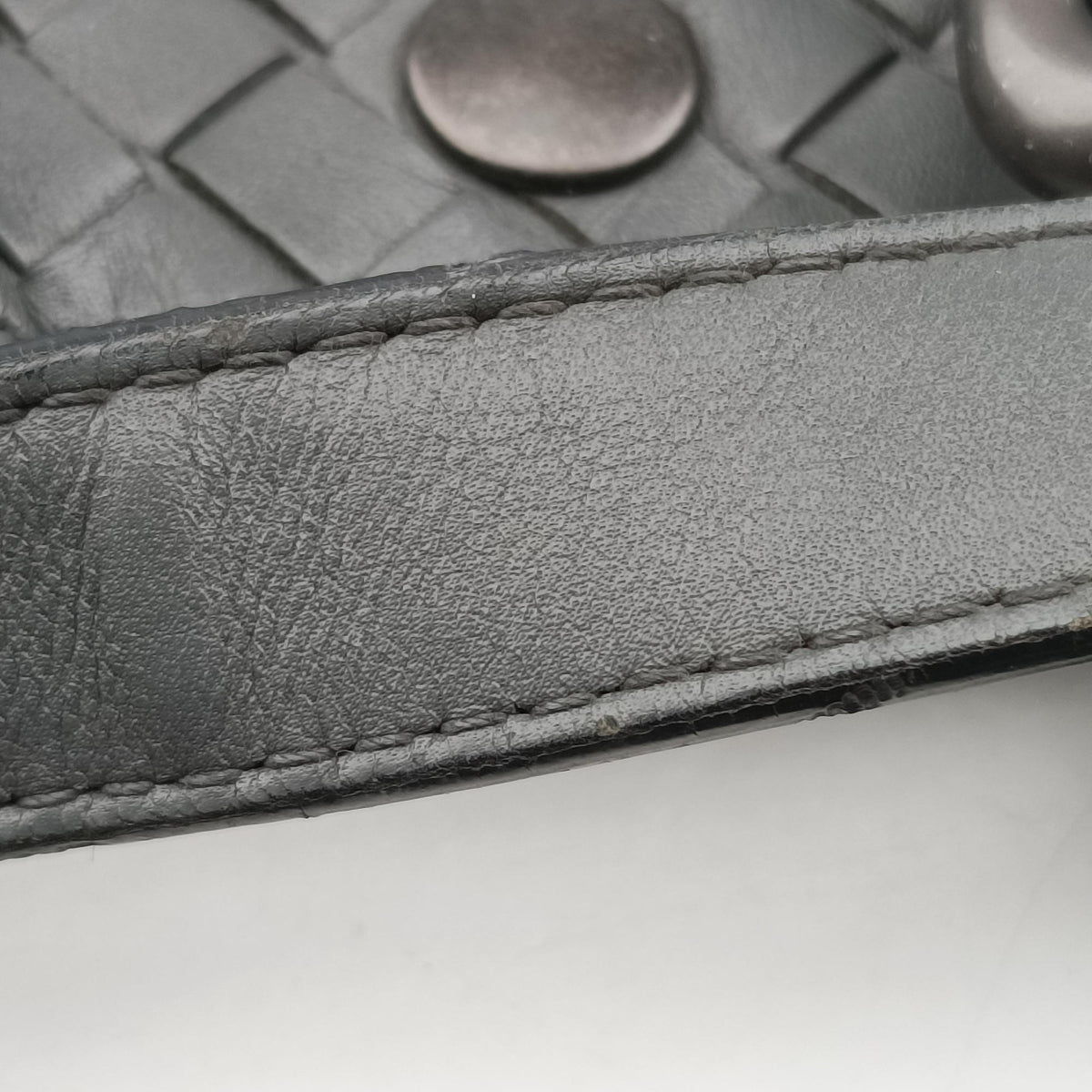 Secondhand Bottega Veneta Intrecciato Shopper Acatl Grey lambskin  handbag | stylenewstar