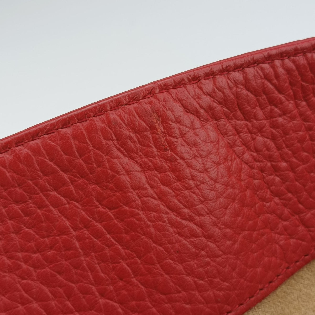 Pre-owned Ferragamo Sofia Red Leather  handbag | stylenewstar
