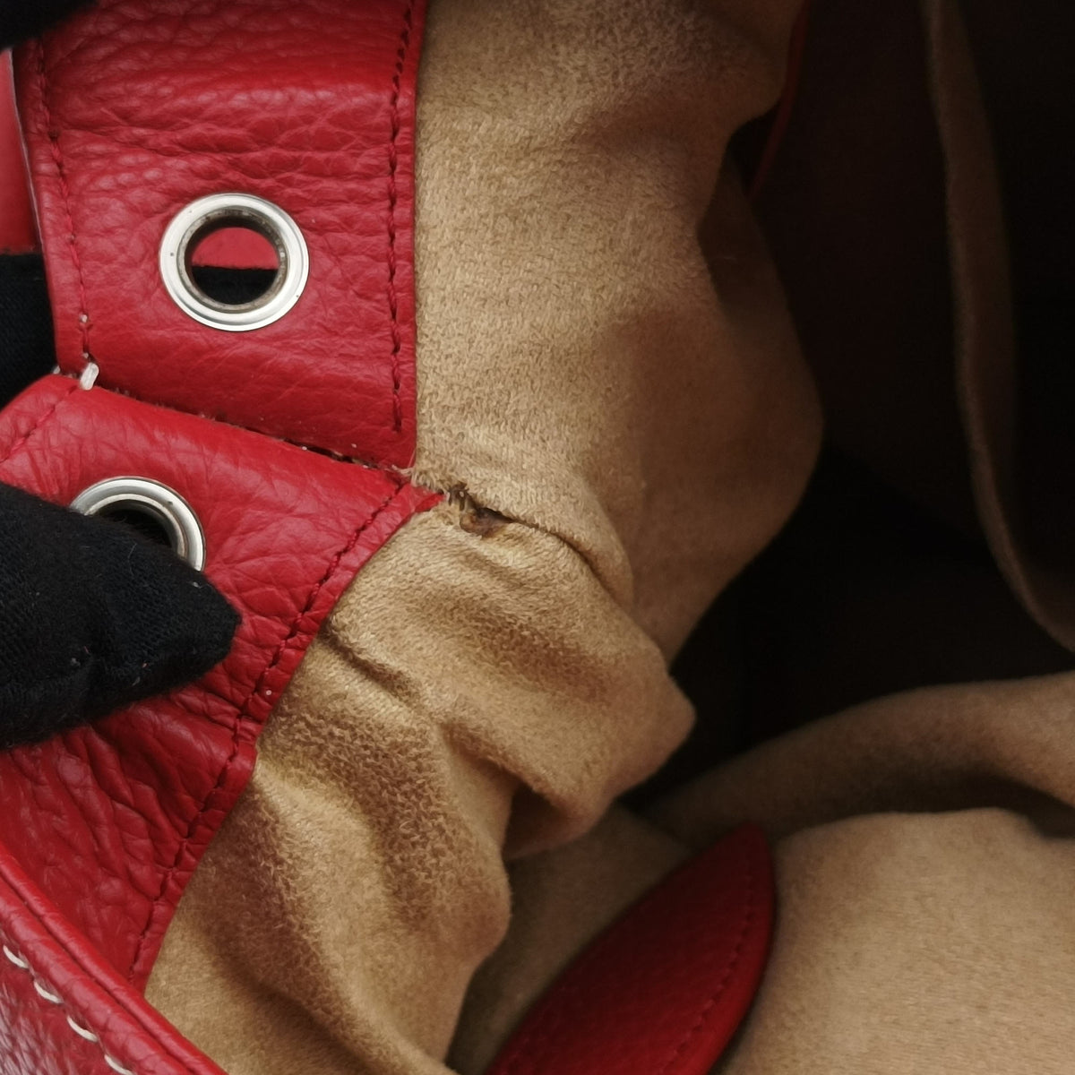 Pre-owned Ferragamo Sofia Red Leather  handbag | stylenewstar