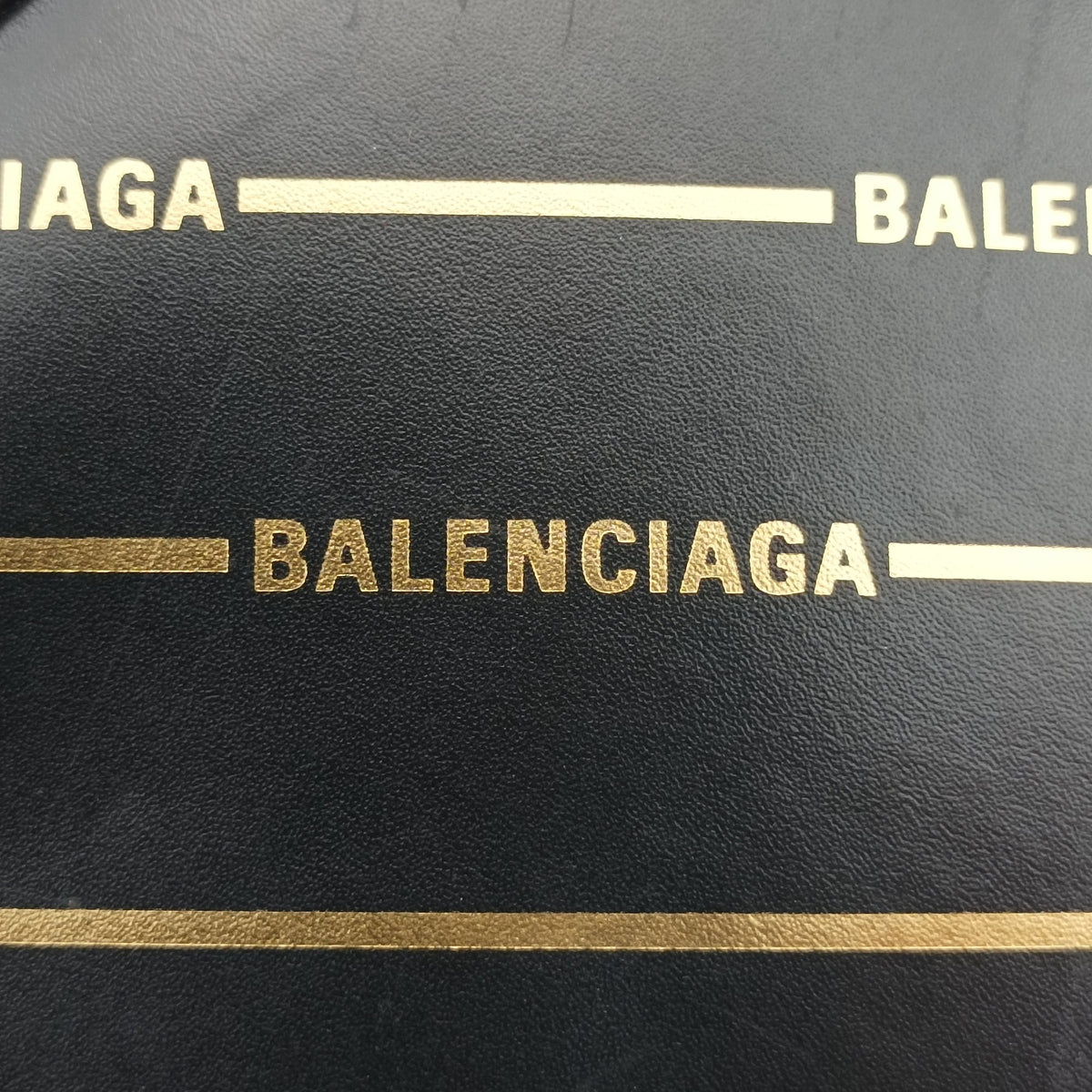 Secondhand Balenciaga Logo Print Box Black Leather  shoulderbag | stylenewstar