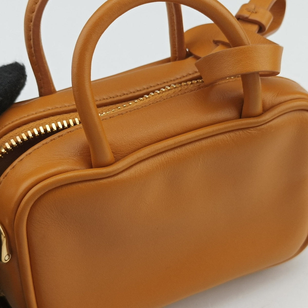 Pre-owned Miu Miu Beau Micro Yellow Leather  shoulderbag | stylenewstar