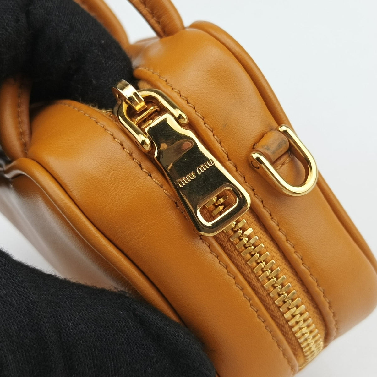 Pre-owned Miu Miu Beau Micro Yellow Leather  shoulderbag | stylenewstar