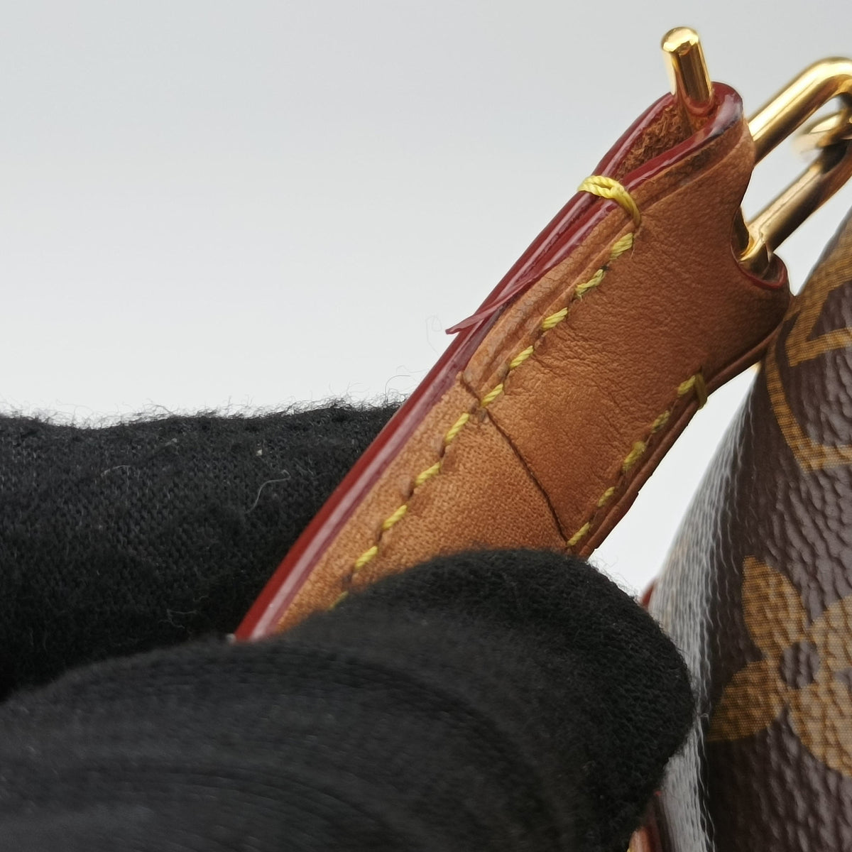 Pre-owned Louis Vuitton DUFFLE brown Monogram Canvas M43587 shoulderbag | stylenewstar