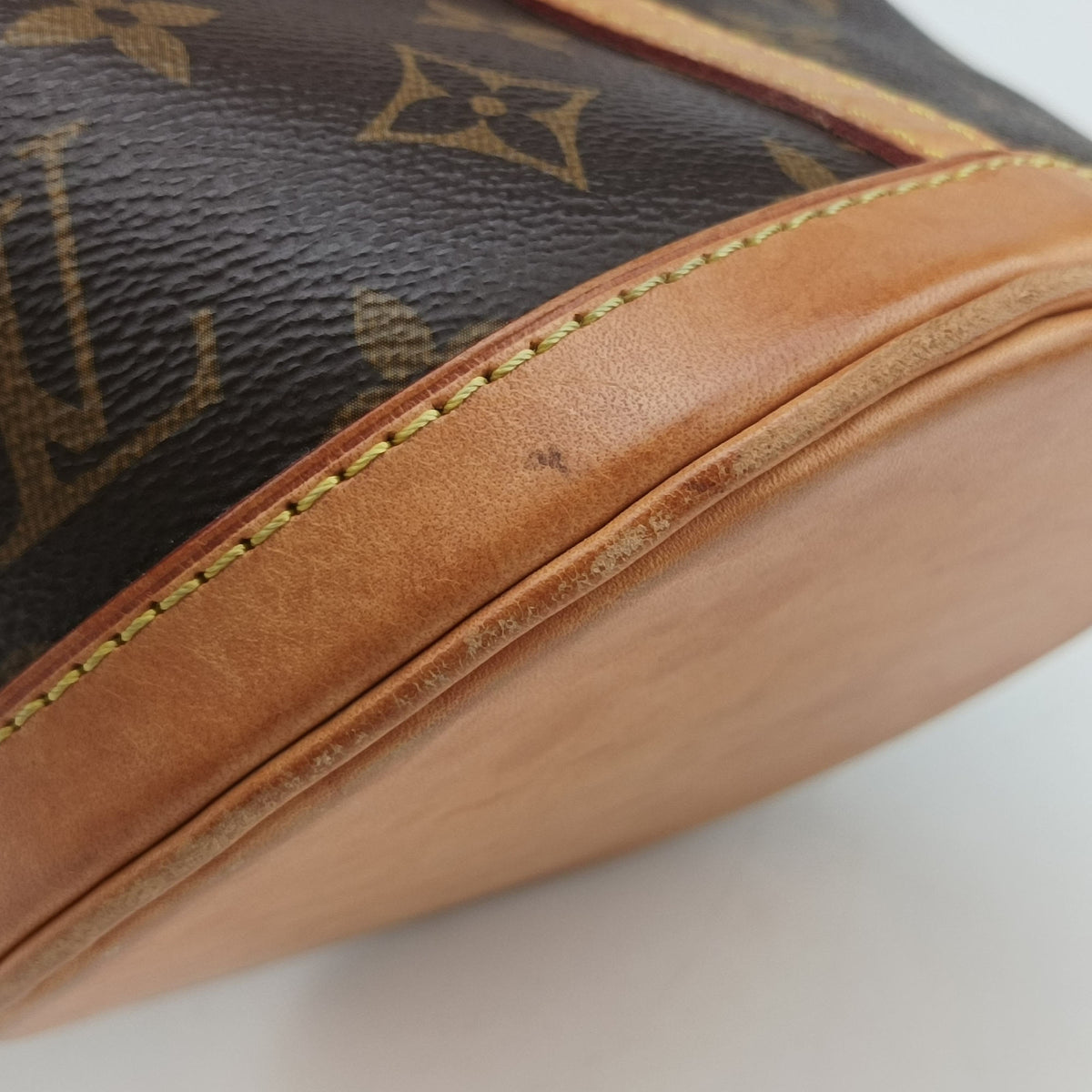 Pre-owned Louis Vuitton DUFFLE brown Monogram Canvas M43587 shoulderbag | stylenewstar