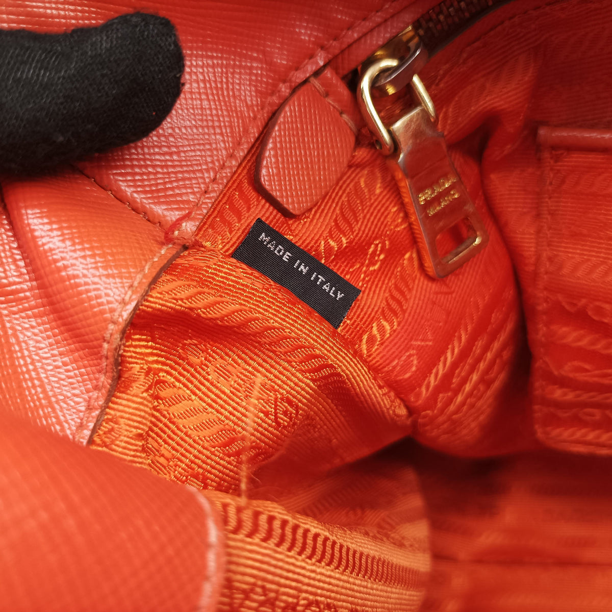 Pre-owned Prada Triangle logo Orange x Yellow Saffiano leather  handbag | stylenewstar