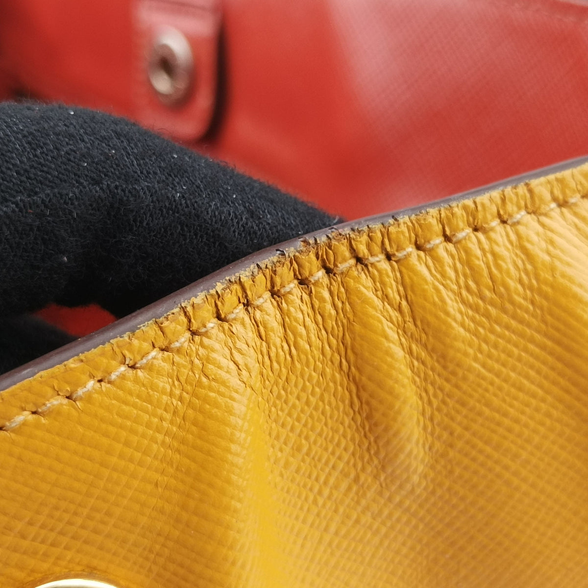 Pre-owned Prada Triangle logo Orange x Yellow Saffiano leather  handbag | stylenewstar