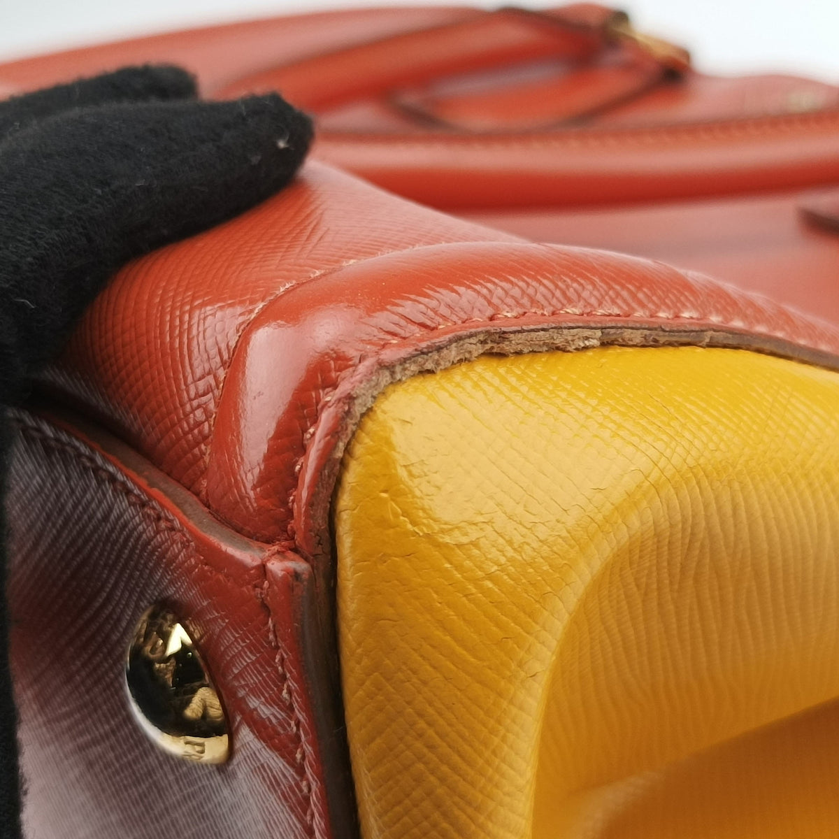 Pre-owned Prada Triangle logo Orange x Yellow Saffiano leather  handbag | stylenewstar