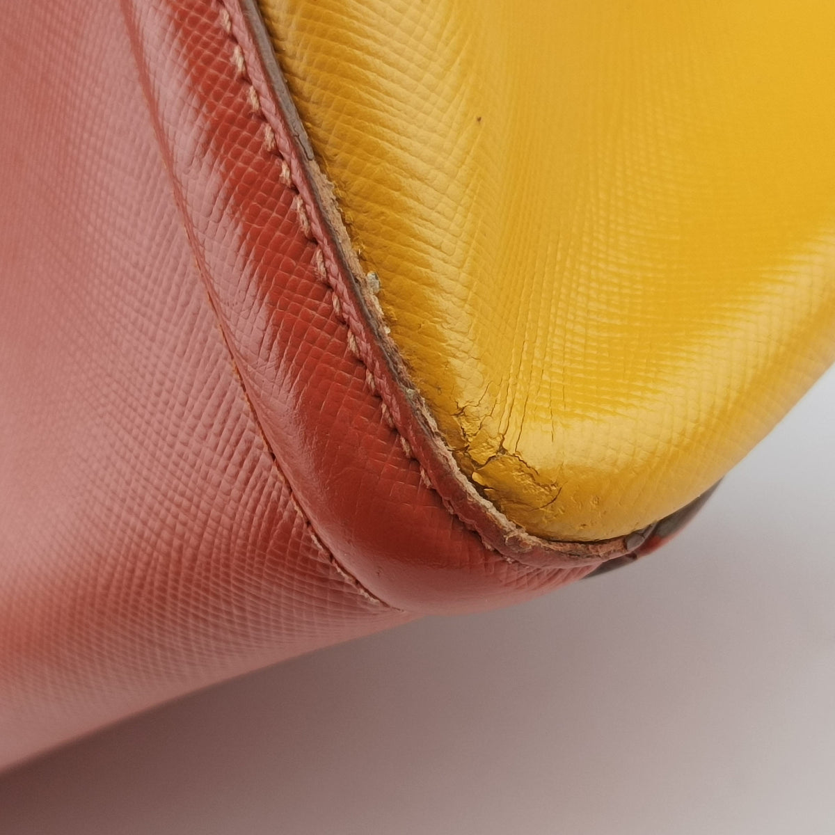 Pre-owned Prada Triangle logo Orange x Yellow Saffiano leather  handbag | stylenewstar