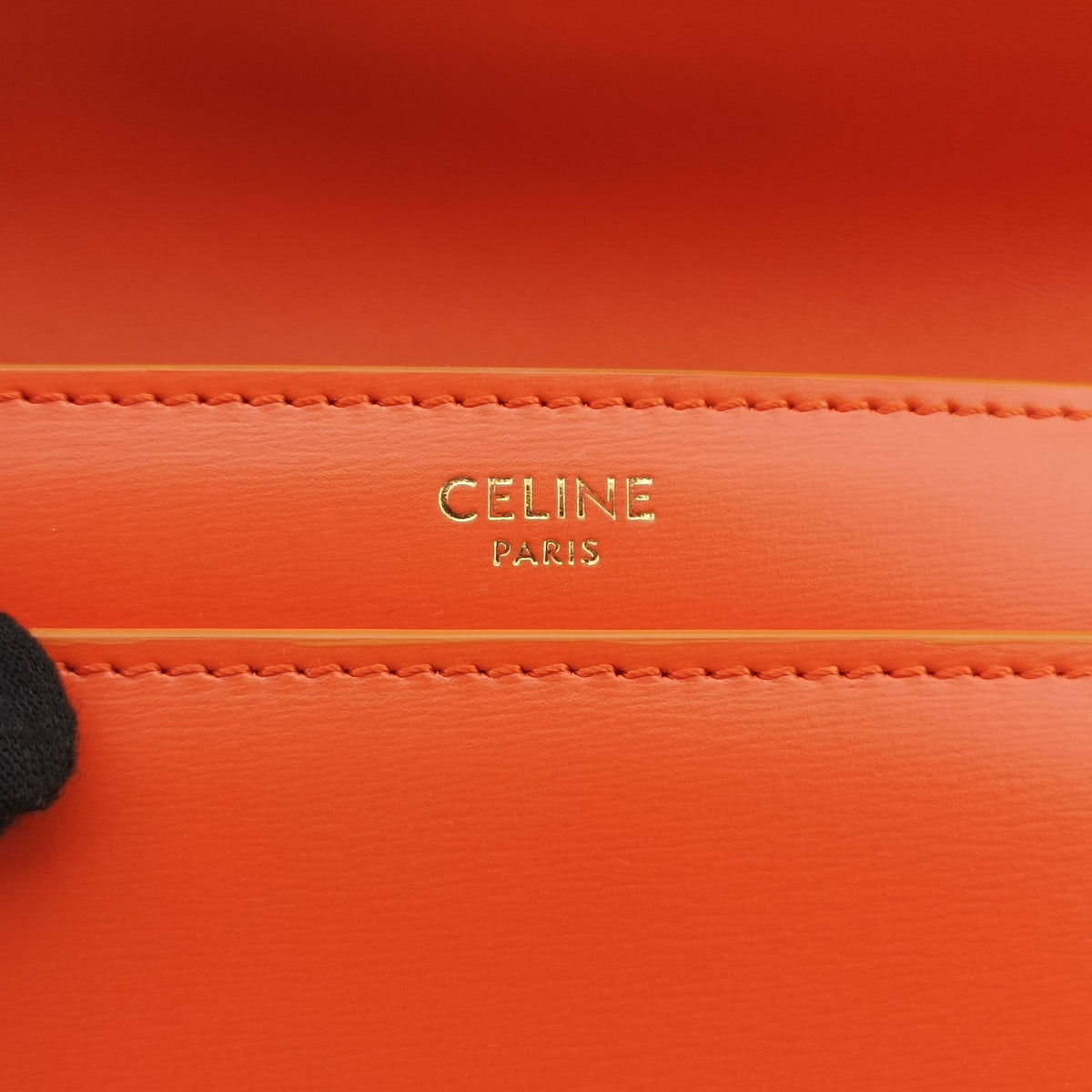 Secondhand Celine Chain Claude Triomphe Orange Leather  shoulderbag | stylenewstar