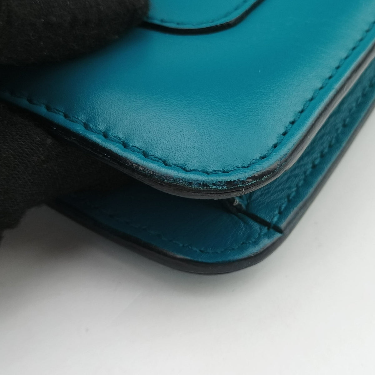 Vintage Bvlgari Serpenti Forever Blue leather  shoulderbag | stylenewstar