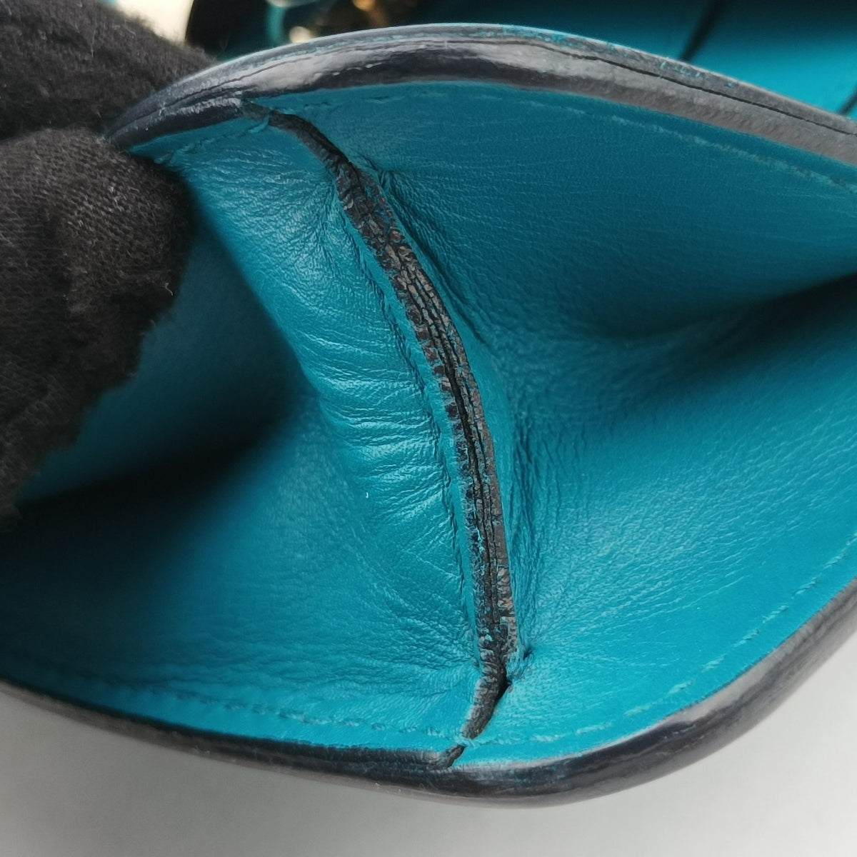 Vintage Bvlgari Serpenti Forever Blue leather  shoulderbag | stylenewstar