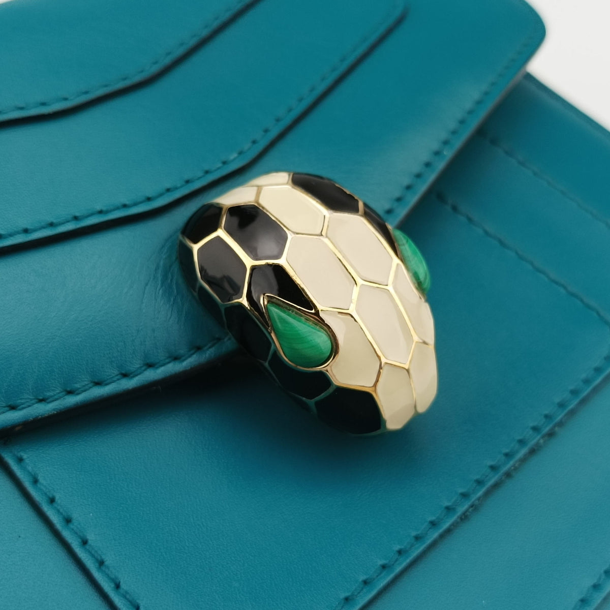 Vintage Bvlgari Serpenti Forever Blue leather  shoulderbag | stylenewstar