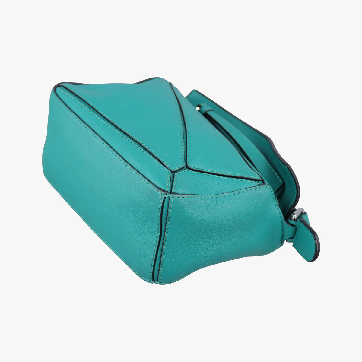 Pre-owned Loewe Puzzle Green Leather  shoulderbag | stylenewstar
