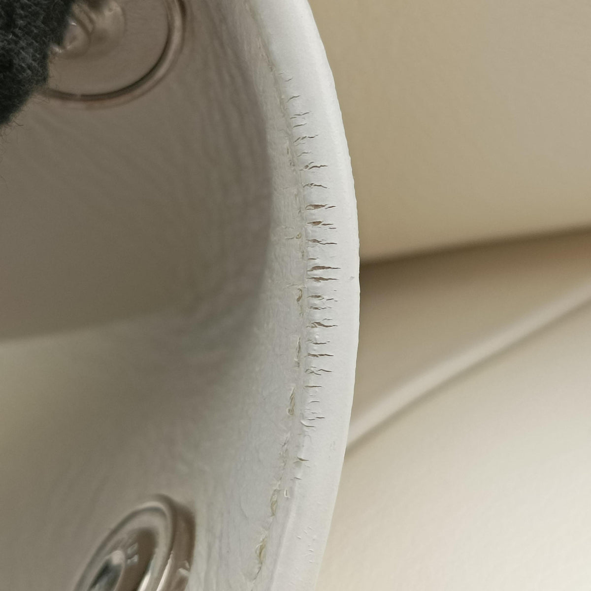 Secondhand Christian Dior Be Dior White Leather  shoulderbag | stylenewstar