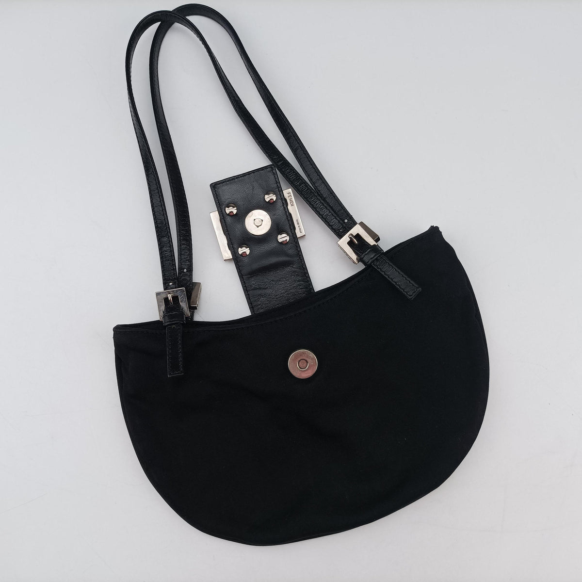 Vintage Fendi croissants Black cloth 26724 shoulderbag | stylenewstar