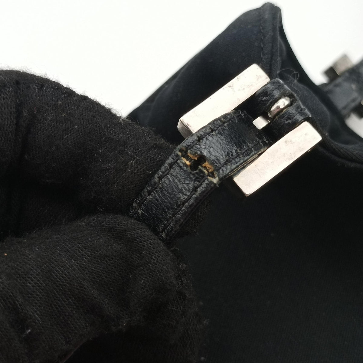 Vintage Fendi croissants Black cloth 26724 shoulderbag | stylenewstar