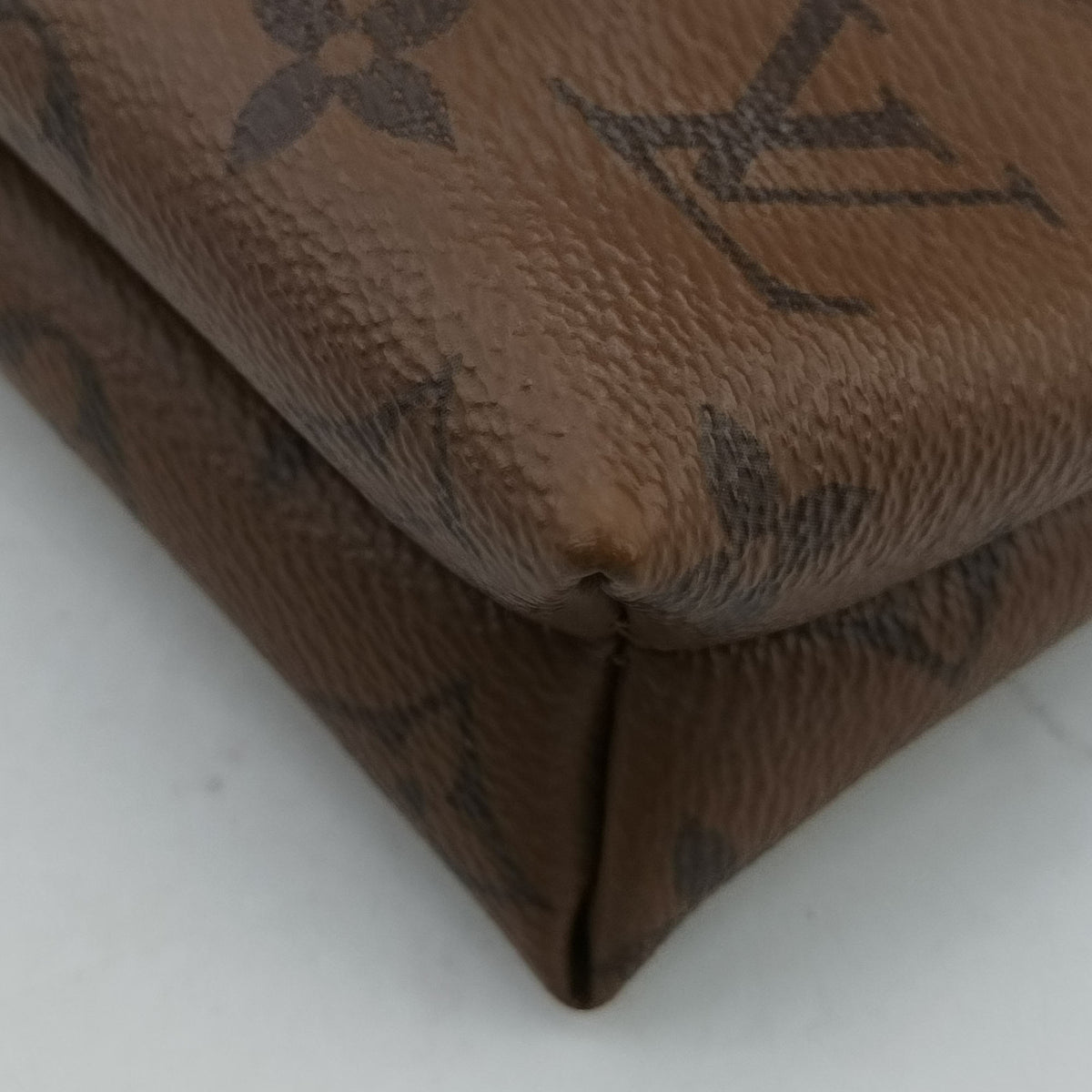 Secondhand Louis Vuitton Pochette Kabuki Mask Brown×MARRON×FUCHSIA Monogram Reverse×Epi M43495 shoulderbag | stylenewstar