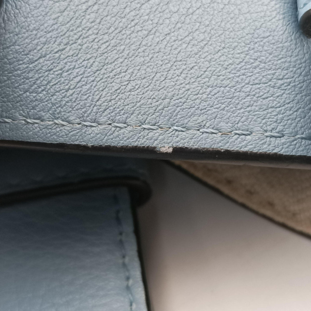Pre-owned Loewe hammock Blue leather  shoulderbag | stylenewstar