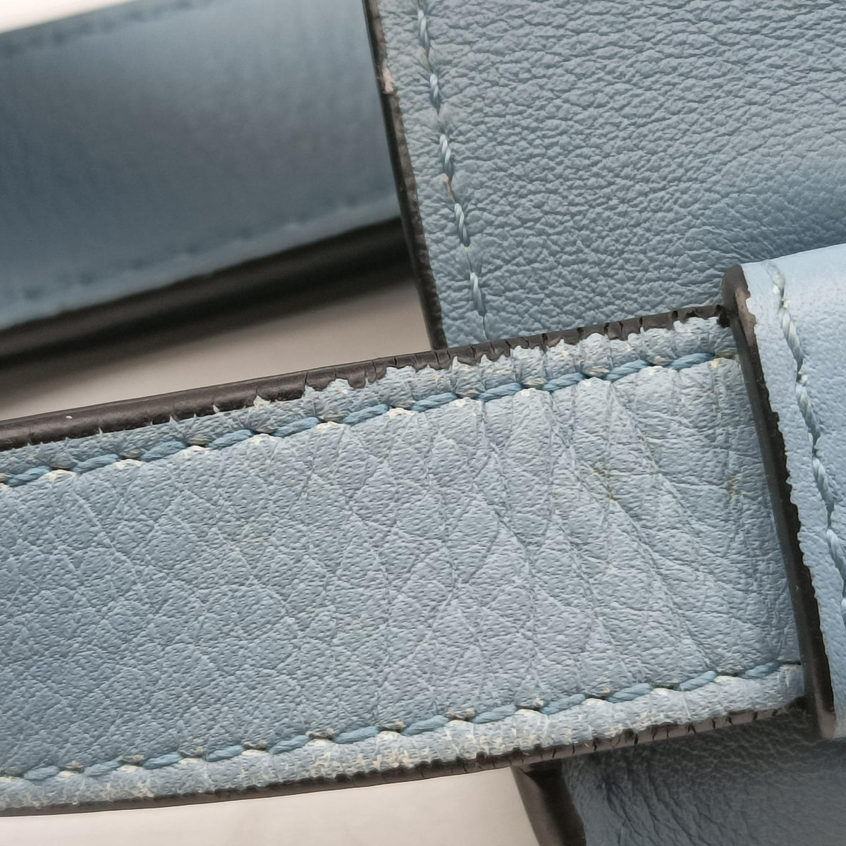 Pre-owned Loewe hammock Blue leather  shoulderbag | stylenewstar