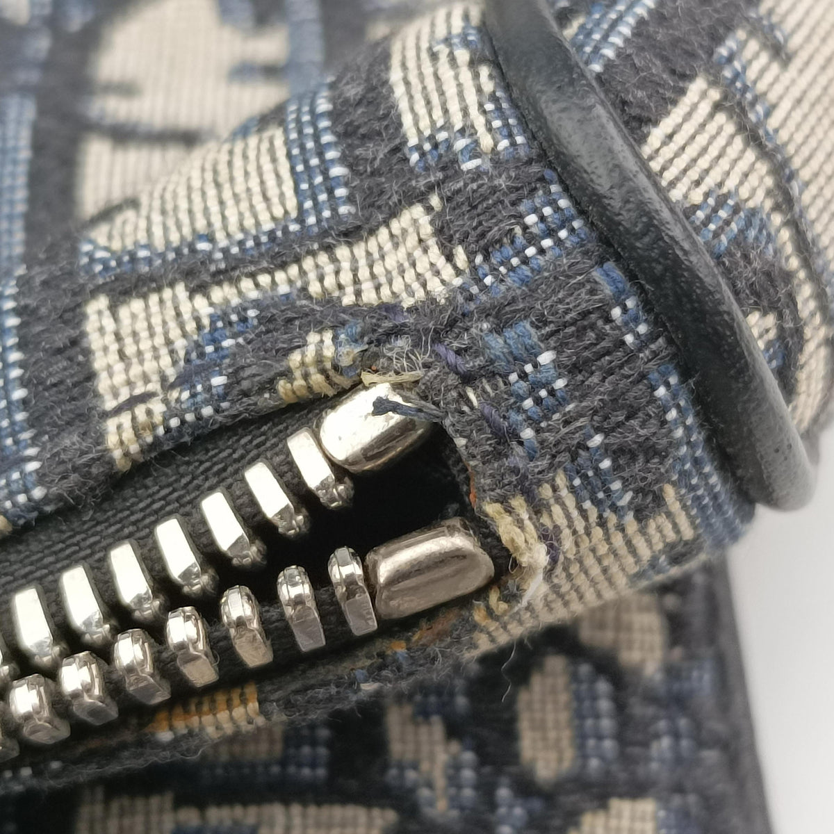 Secondhand Christian Dior saddle Navy Jacquard×Leather  crossbodybag | stylenewstar