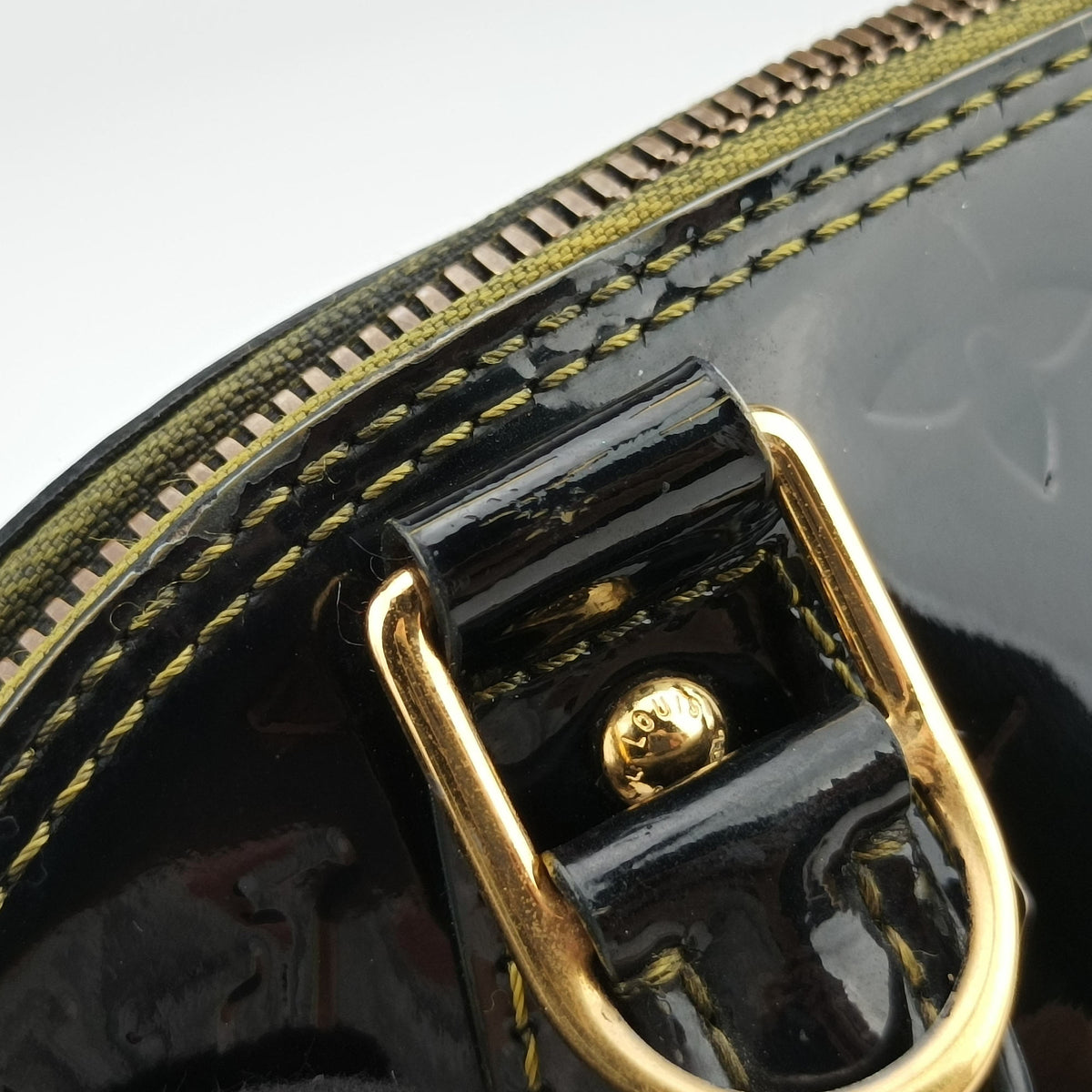 Pre-owned Louis Vuitton Alma BB Black Vernis  handbag | stylenewstar