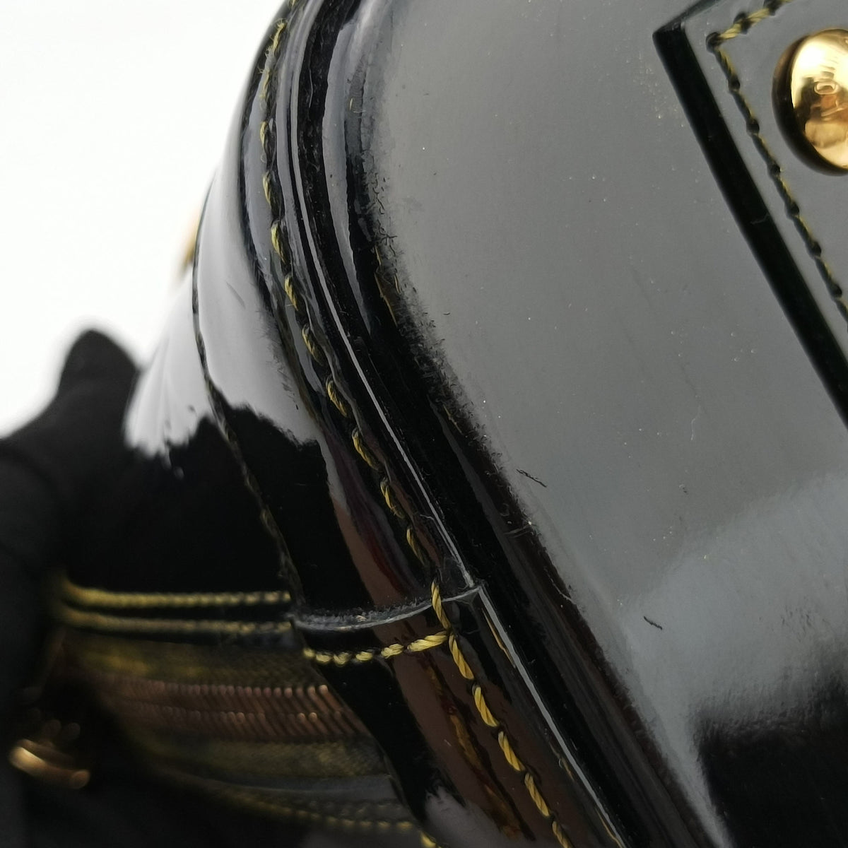 Pre-owned Louis Vuitton Alma BB Black Vernis  handbag | stylenewstar
