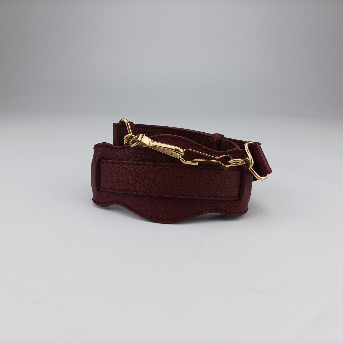 Pre-owned Balenciaga The First Burgundy lambskin  shoulderbag | stylenewstar
