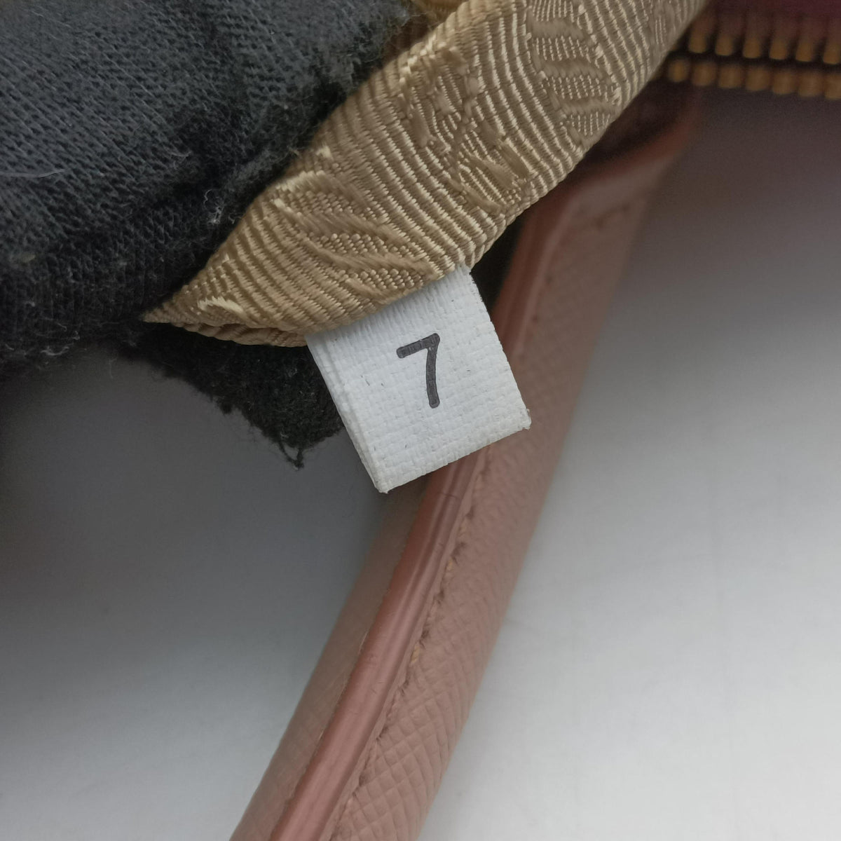 Vintage Prada Galleria Pink SAFFIANO Leather BN1801 handbag | stylenewstar