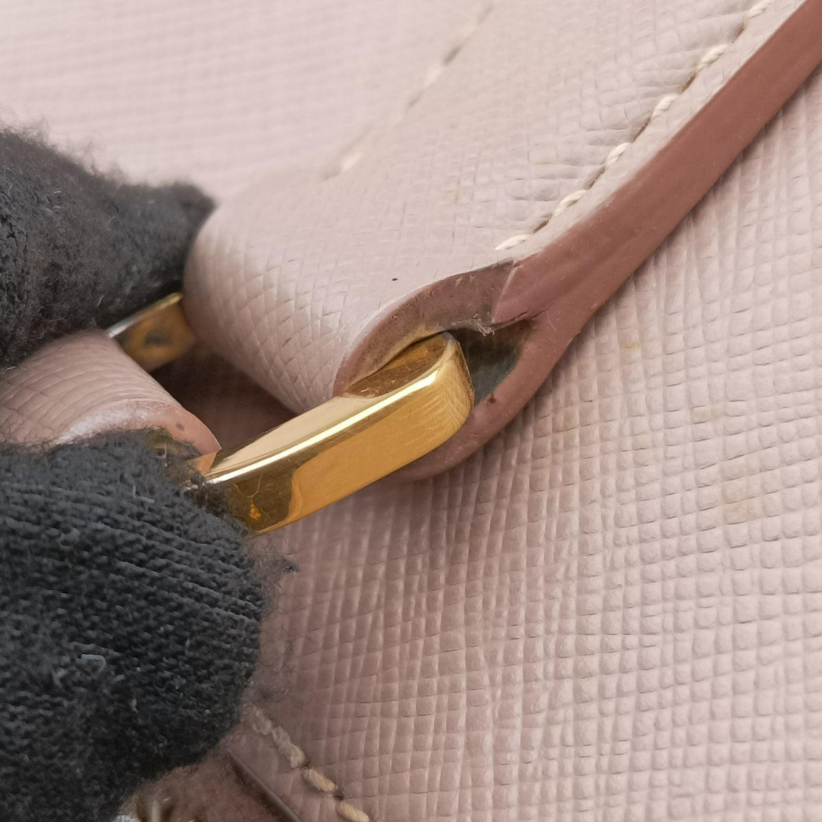 Vintage Prada Galleria Pink SAFFIANO Leather BN1801 handbag | stylenewstar