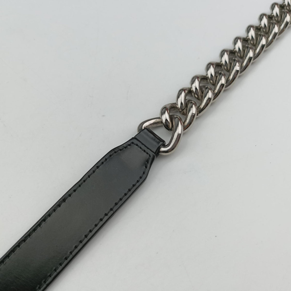Secondhand Chanel BOY CHANEL Black Leather A67021 shoulderbag | stylenewstar