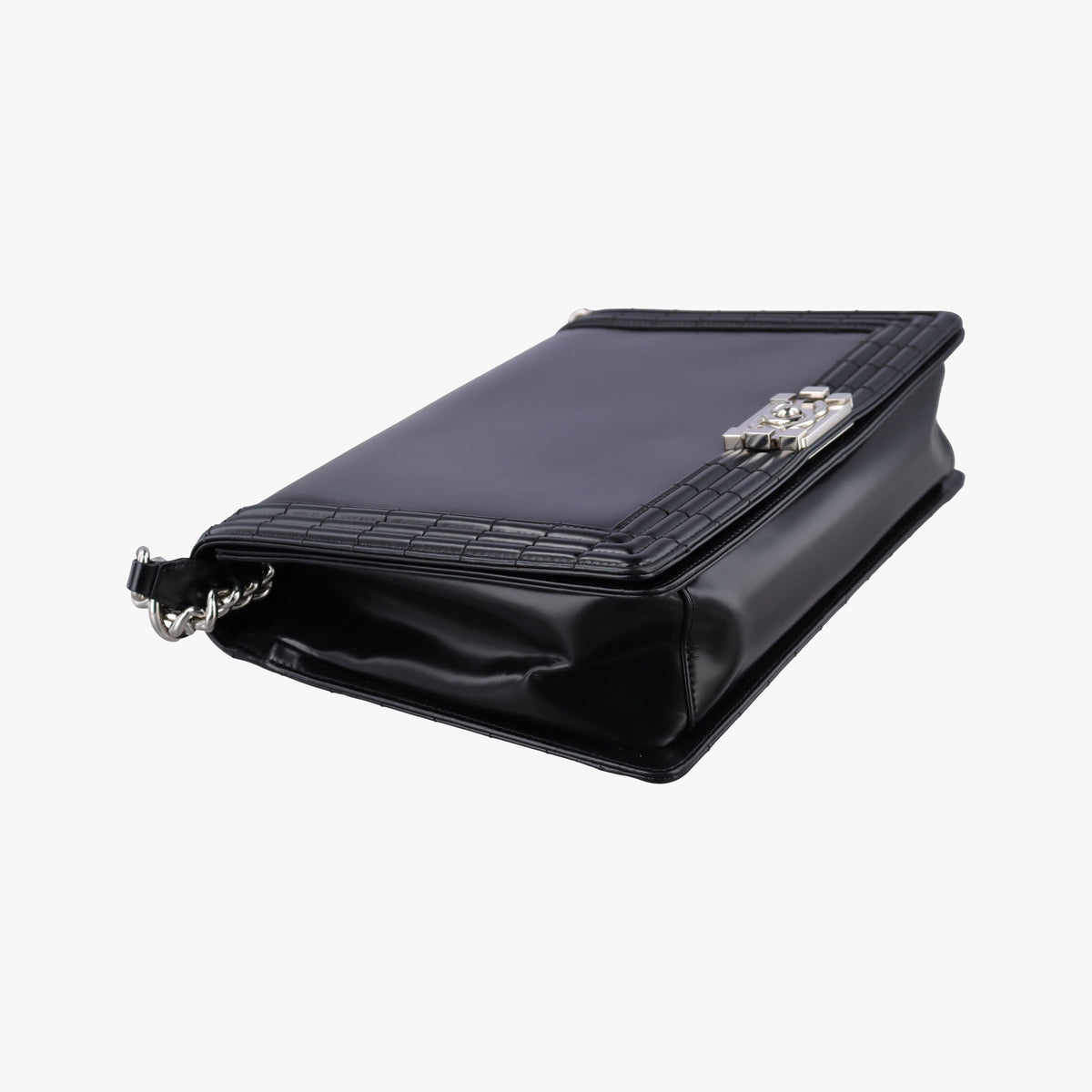 Secondhand Chanel BOY CHANEL Black Leather A67021 shoulderbag | stylenewstar