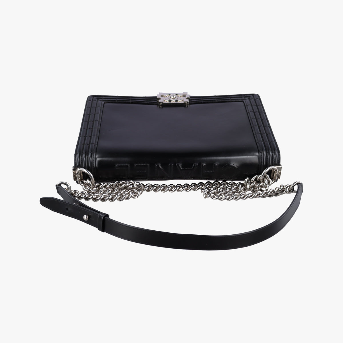 Secondhand Chanel BOY CHANEL Black Leather A67021 shoulderbag | stylenewstar