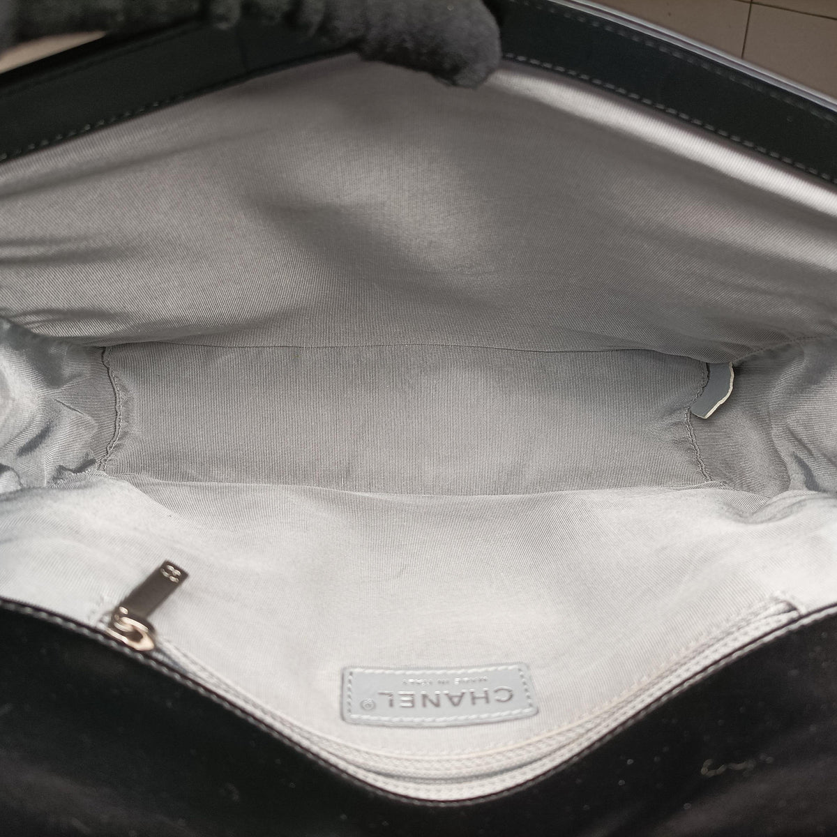 Secondhand Chanel BOY CHANEL Black Leather A67021 shoulderbag | stylenewstar
