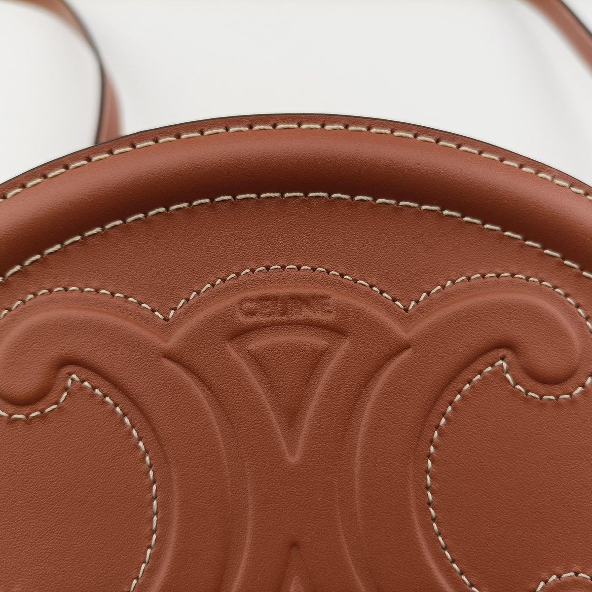 Secondhand Celine Oval Purse Cuir Triomphe Brown Leather  shoulderbag | stylenewstar