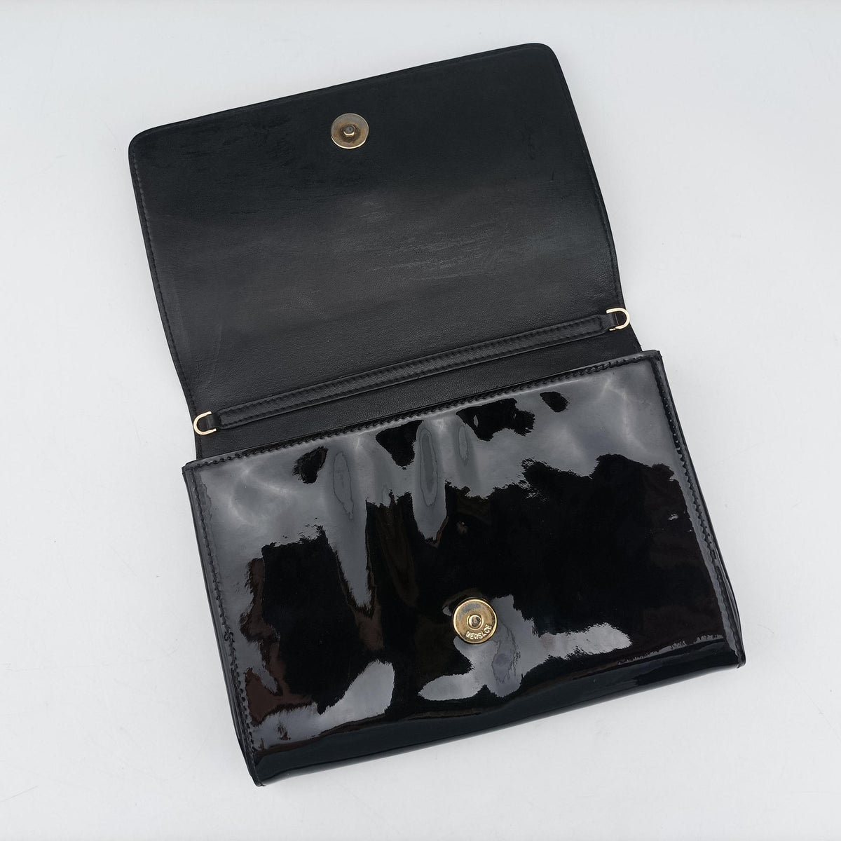 Secondhand VERSACE La Medusa Black Enamel  clutchbag | stylenewstar