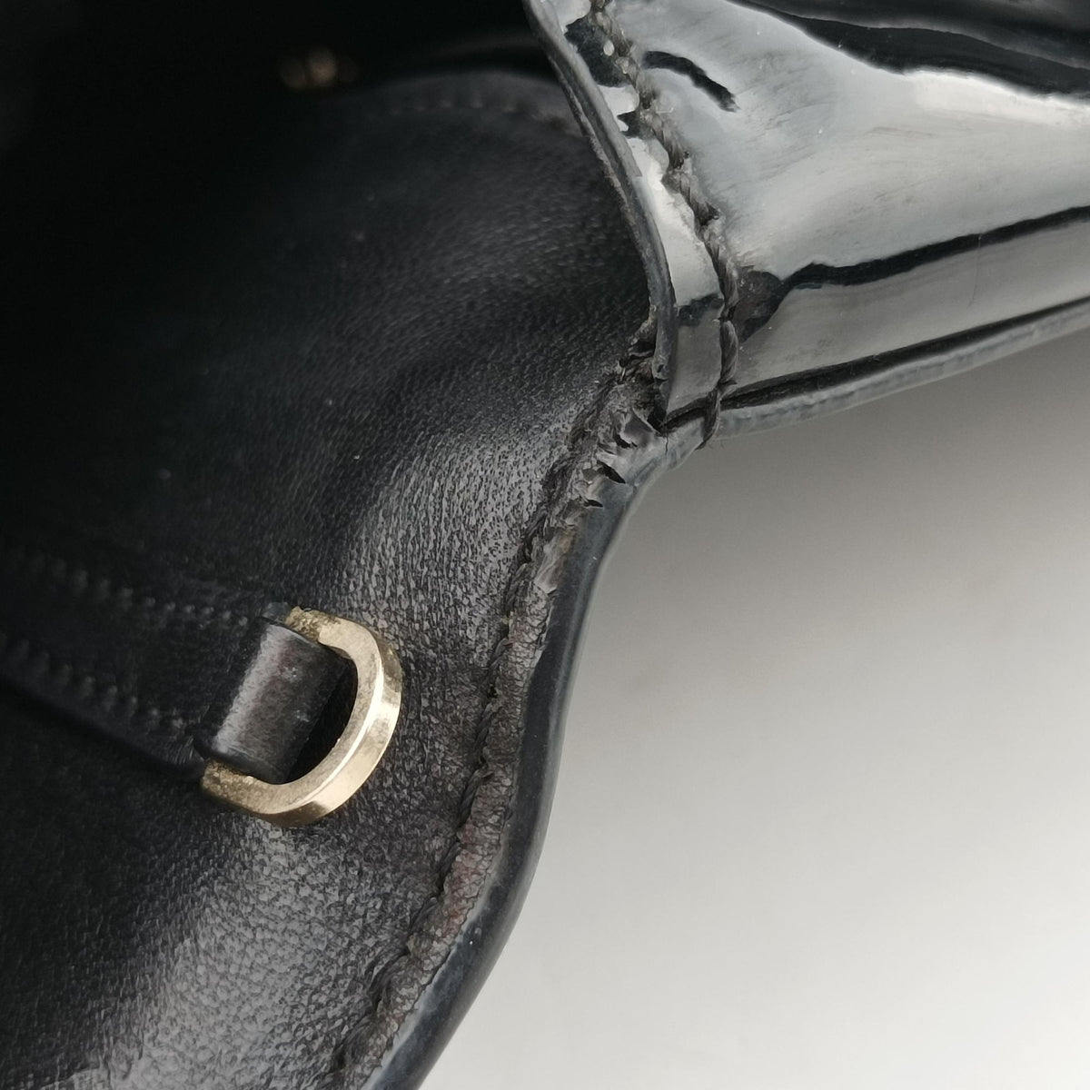 Secondhand VERSACE La Medusa Black Enamel  clutchbag | stylenewstar