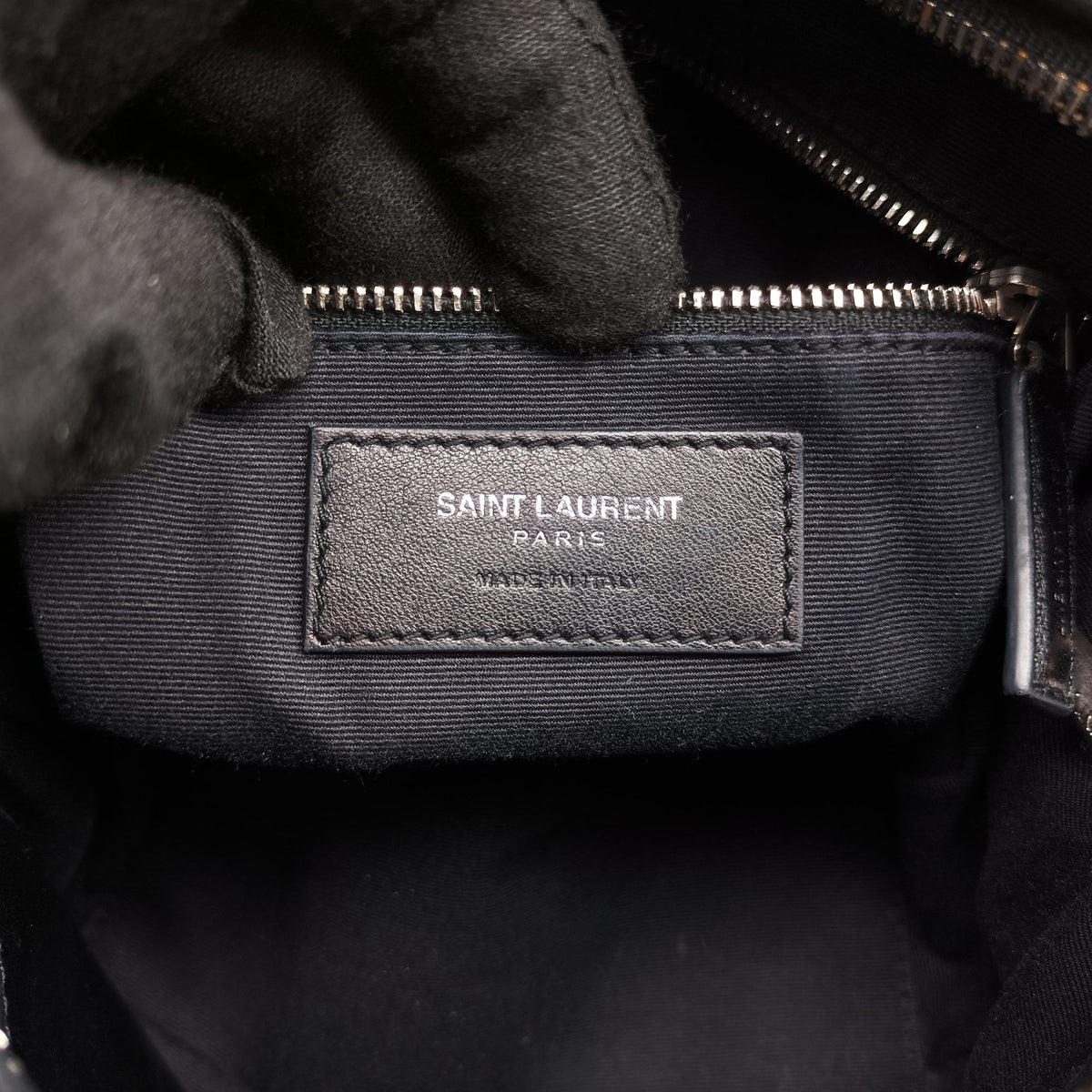 Pre-owned Yves Saint Laurent LOULOU Black Leather 454317 shoulderbag | stylenewstar