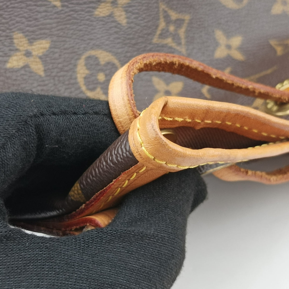 Secondhand Louis Vuitton Noe Brown Monogram Canvas M40817 shoulderbag | stylenewstar