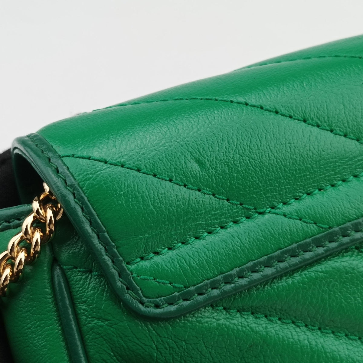Pre-owned Gucci GG Marmont Green Leather 574969 shoulderbag | stylenewstar