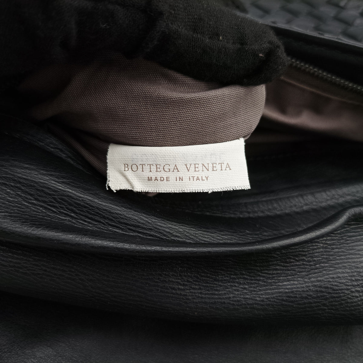Pre-owned Bottega Veneta Intrecciato Black lambskin  shoulderbag | stylenewstar