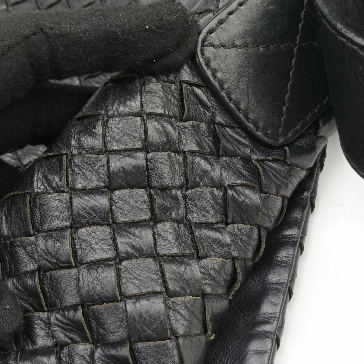Pre-owned Bottega Veneta Intrecciato Black lambskin  shoulderbag | stylenewstar