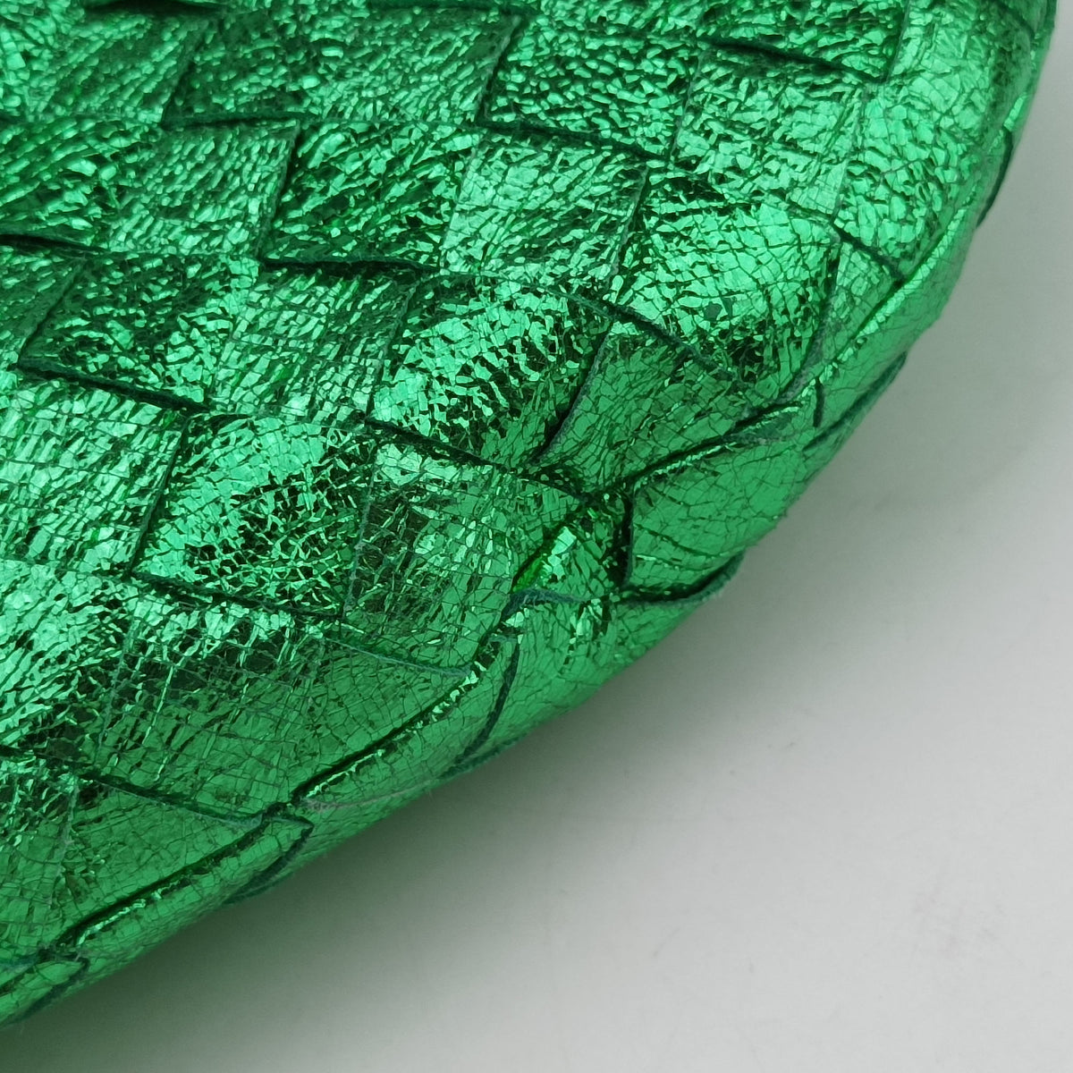 Secondhand Bottega Veneta Jodie Green Leather  handbag | stylenewstar