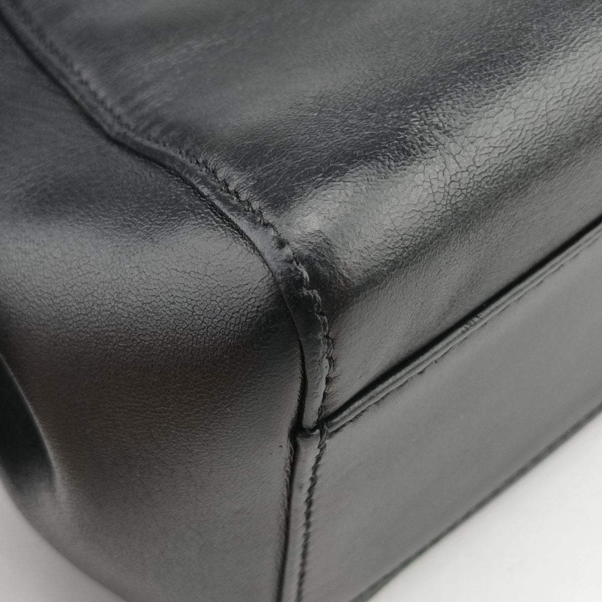 Pre-owned Fendi PEEKABOO Black Leather 8BN244 shoulderbag | stylenewstar
