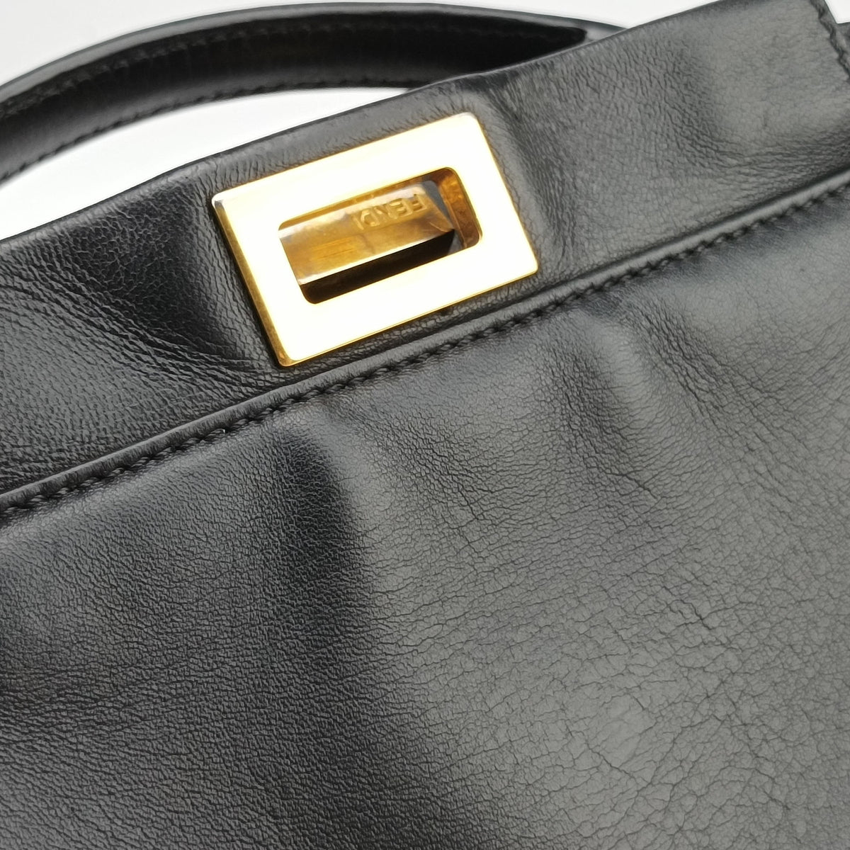 Pre-owned Fendi PEEKABOO Black Leather 8BN244 shoulderbag | stylenewstar