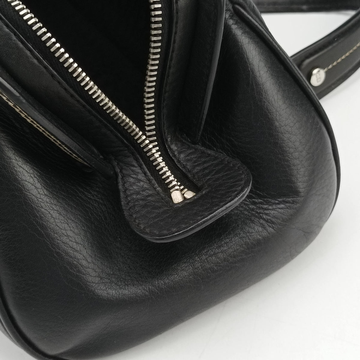 Vintage Christian Dior Detective Frame Black Leather  handbag | stylenewstar