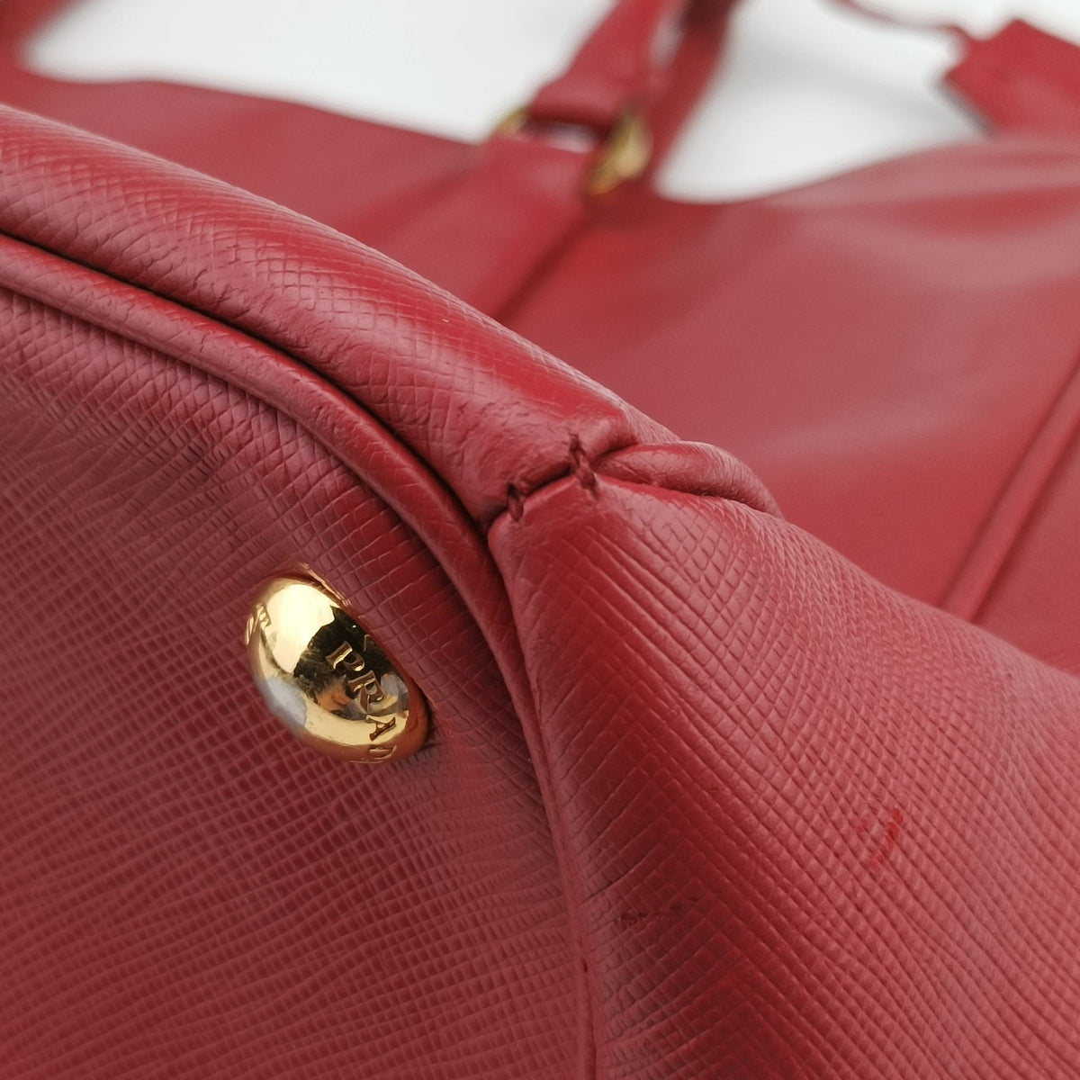 Secondhand Prada Galleria Red SAFFIANO Leather BN1786 handbag | stylenewstar